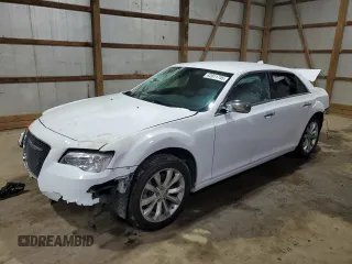 2018 Chrysler 300 Limited with VIN 2C3CCAKG3JH177535, listed as a Copart auction lot 42011745 with 86,388 mi miles and Salvage Title. Bid and sale history available at carsss.com. Image 1.