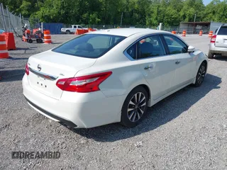 2016 Nissan Altima SR with VIN 1N4AL3APXGC263779, listed as a IAAI auction lot 42356375 with 172,380 mi miles and . Bid and sale history available at DreamBid. Image 4.
