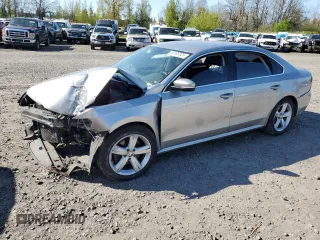 2013 Volkswagen Passat SE w/Sunroof with VIN 1VWBP7A33DC068655, listed as a Copart auction lot 53105025 with 0 mi miles and Clean Title. Bid and sale history available at carsss.com. Image 1.