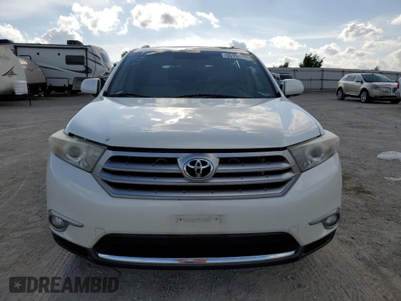 2011 Toyota Highlander Limited с VIN 5TDDK3EH9BS066915, выставлен на аукционе Copart как лот 55196985 с пробегом 210 749 миль миль и Списание • Salvage title. История ставок и продаж доступна на DreamBid. Изображение 5.