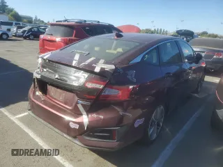 2018 Honda Clarity Plug-In Hybrid with VIN JHMZC5F11JC022521, listed as a Copart auction lot 62568624 with 120,941 mi miles and Salvage Title. Bid and sale history available at carsss.com. Image 3.