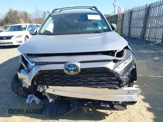 2024 Toyota RAV4 XLE with VIN 2T3P1RFV3RC480256, listed as a IAAI auction lot 41899362 with 1,770 mi miles. Bid and sale history available at carsss.com. Image 13.