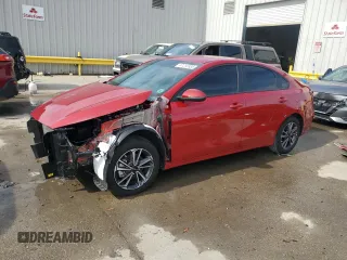 2024 Kia Forte LX with VIN 3KPF24ADXRE837615, listed as a Copart auction lot 47210935 with 6,661 mi miles and Salvage Title. Bid and sale history available at carsss.com. Image 1.