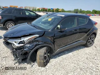2018 Toyota C-HR XLE z VIN JTNKHMBX0J1008268, wystawiony jako Copart lot #59390005 z przebiegiem Nie podano mil oraz Czysty tytuł • Clean title. Historia ofert i sprzedaży dostępna na DreamBid. Obrazek 1.
