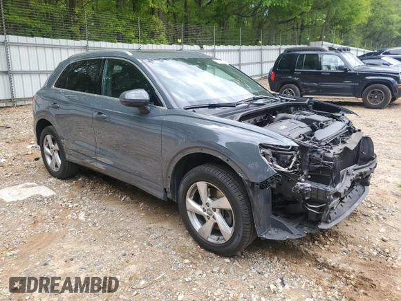 2019 Audi Q3 Premium z VIN WA1AECF32K1075590, wystawiony jako Copart lot #52745635 z przebiegiem 69 256 mil mil oraz Szkoda całkowita • Salvage title. Historia ofert i sprzedaży dostępna na DreamBid. Obrazek 4.