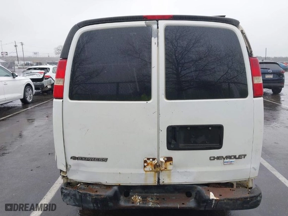 2005 Chevrolet Express Cargo Van with VIN 1GCGG25V751206248, listed as a IAAI auction lot 41971847 with 341,664 mi miles. Bid and sale history available at carsss.com. Image 12.