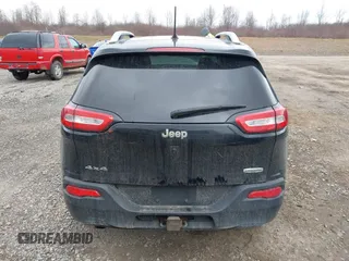2018 Jeep Cherokee Latitude Plus with VIN 1C4PJMLB7JD507892, listed as a IAAI auction lot 41879277 with 122,269 mi miles and . Bid and sale history available at DreamBid. Image 16.