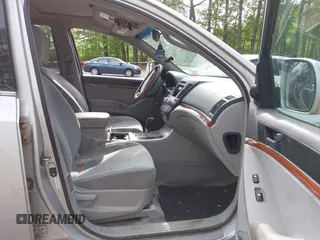 2007 Hyundai Veracruz GLS with VIN KM8NU73CX7U007710, listed as a IAAI auction lot 42136963 with 175,111 mi miles and . Bid and sale history available at DreamBid. Image 5.