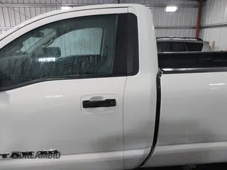 2017 Nissan Titan z VIN 1N6AA1R95HN544191, wystawiony jako IAAI lot #41912622 z przebiegiem 134 721 mil mil oraz . Historia ofert i sprzedaży dostępna na DreamBid. Obrazek 14.