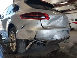 2017 Porsche Macan Turbo с VIN WP1AF2A53HLB60570, выставлен на аукционе IAAI как лот 42499063 с пробегом 49 065 миль миль и . История ставок и продаж доступна на DreamBid. Изображение 6.