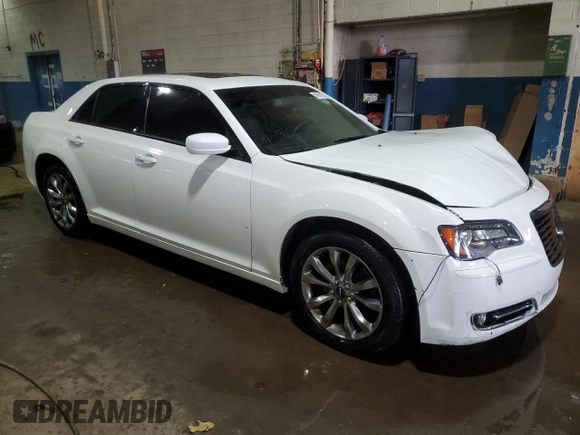2014 Chrysler 300 with VIN 2C3CCAGG2EH384593, listed as a Copart auction lot 51851195 with 101,279 mi miles and Clean Title. Bid and sale history available at carsss.com. Image 4.