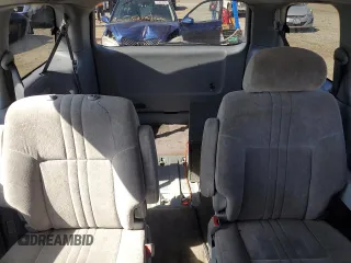 2000 Toyota Sienna LE with VIN 4T3ZF13C2YU254124, listed as a Copart auction lot 52034205 with 178,072 mi miles and Clean Title. Bid and sale history available at carsss.com. Image 10.