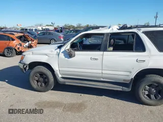 2000 Toyota 4Runner SR5 z VIN JT3GN86R8Y0141418, wystawiony jako IAAI lot #41838724 z przebiegiem Nie podano mil oraz . Historia ofert i sprzedaży dostępna na DreamBid. Obrazek 6.