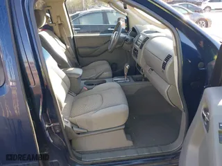 2006 Nissan Frontier LE with VIN 1N6AD07U26C469189, listed as a IAAI auction lot 41780595 with 146,000 mi miles. Bid and sale history available at carsss.com. Image 5.