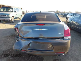 2018 Chrysler 300 with VIN 2C3CCABG5JH214228, listed as a IAAI auction lot 41647033 with 133,224 mi miles. Bid and sale history available at carsss.com. Image 16.