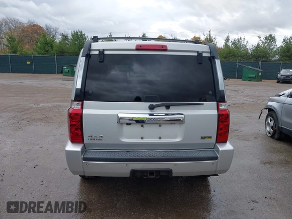 2008 Jeep Commander Limited with VIN 1J8HG58N68C124949, listed as a IAAI auction lot 40725093 with 180,307 mi miles. Bid and sale history available at carsss.com. Image 17.