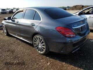 2015 Mercedes-Benz C 300 Luxury z VIN 55SWF4KB3FU018984, wystawiony jako Copart lot #62486905 z przebiegiem Nie podano mil oraz Szkoda całkowita • Salvage title. Historia ofert i sprzedaży dostępna na DreamBid. Obrazek 2.