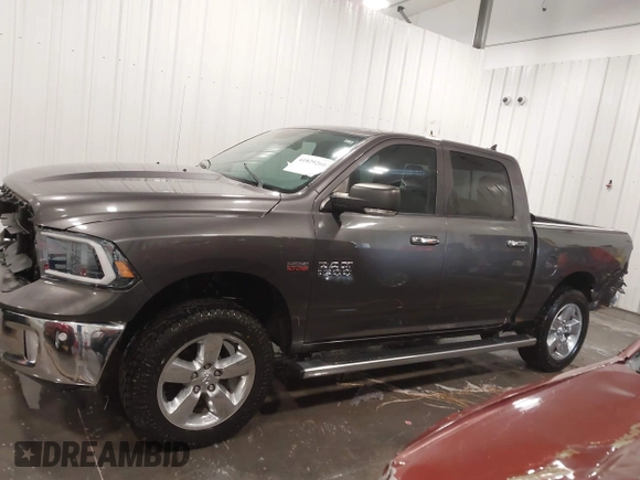 2015 Ram 1500 Big Horn with VIN 1C6RR7LT6FS697934, listed as a IAAI auction lot 41829260 with 191,612 mi miles. Bid and sale history available at carsss.com. Image 15.