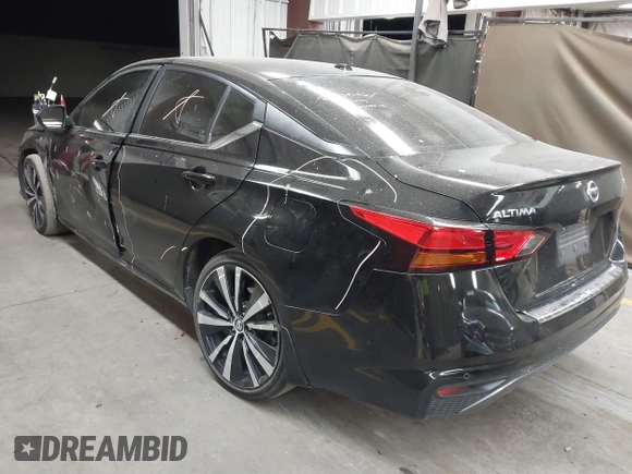 2020 Nissan Altima 2.5 SR with VIN 1N4BL4CV5LC283132, listed as a IAAI auction lot 41688629 with 89,089 mi miles. Bid and sale history available at carsss.com. Image 3.