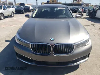 2018 BMW 7 Series 740e xDrive with VIN WBA7J2C55JG938385, listed as a Copart auction lot 49109985 with 81,567 mi miles and Salvage Title. Bid and sale history available at DreamBid. Image 5.