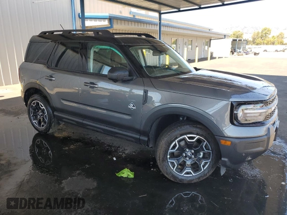 2025 Ford Bronco Sport Outer Banks with VIN 3FMCR9CN9SRE65633, listed as a Copart auction lot 64436915 with 2,888 mi miles and Clean title. Bid and sale history available at DreamBid. Image 4.
