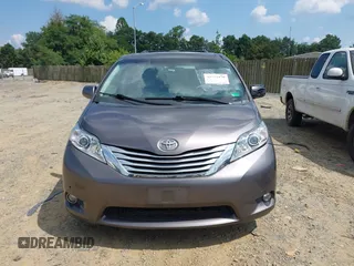 2011 Toyota Sienna XLE with VIN 5TDDK3DC2BS001541, listed as a IAAI auction lot 42731870 with 288,853 mi miles and . Bid and sale history available at DreamBid. Image 12.