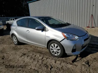 2014 Toyota Prius One with VIN JTDKDTB30E1563363, listed as a Copart auction lot 46624485 with 70,699 mi miles and Salvage Title. Bid and sale history available at DreamBid. Image 4.