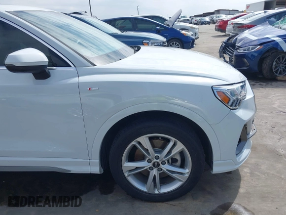 2022 Audi Q3 S line Premium Plus with VIN WA1EECF31N1071519, listed as a IAAI auction lot 41566512 with 32,045 mi miles. Bid and sale history available at carsss.com. Image 18.