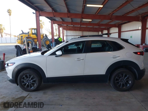 2021 Mazda CX-30 2.5 S with VIN 3MVDMAAL1MM226425, listed as a IAAI auction lot 41545026 with 81,564 mi miles. Bid and sale history available at carsss.com. Image 14.