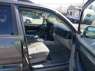 2006 Toyota 4Runner SR5 with VIN JTEBU14R768069267, listed as a IAAI auction lot 41925723 with 103,217 mi miles. Bid and sale history available at carsss.com. Image 5.