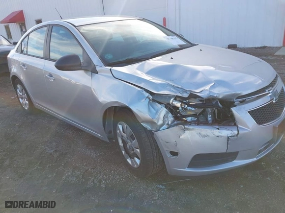 2014 Chevrolet Cruze LS with VIN 1G1PA5SH4E7210491, listed as a IAAI auction lot 41745412 with 86,238 mi miles. Bid and sale history available at carsss.com. Image 1.