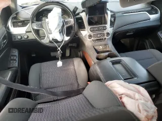 2016 GMC Yukon XL SLE z VIN 1GKS2FKC5GR352269, wystawiony jako Copart lot #45784935 z przebiegiem Nie podano mil oraz Szkody całkowita. Historia ofert i sprzedaży dostępna na DreamBid. Obrazek 8.