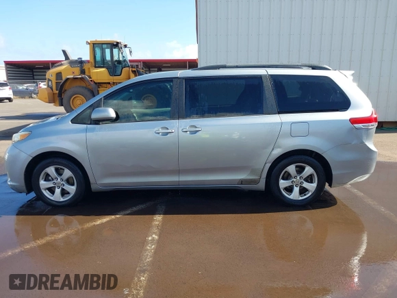 2011 Toyota Sienna LE AAS with VIN 5TDKK3DC0BS085284, listed as a IAAI auction lot 41885049 with 146,799 mi miles and . Bid and sale history available at DreamBid. Image 14.