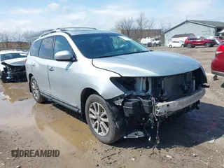 2014 Nissan Pathfinder S with VIN 5N1AR2MM3EC613959, listed as a IAAI auction lot 41966935 with 121,521 mi miles and . Bid and sale history available at DreamBid. Image 1.