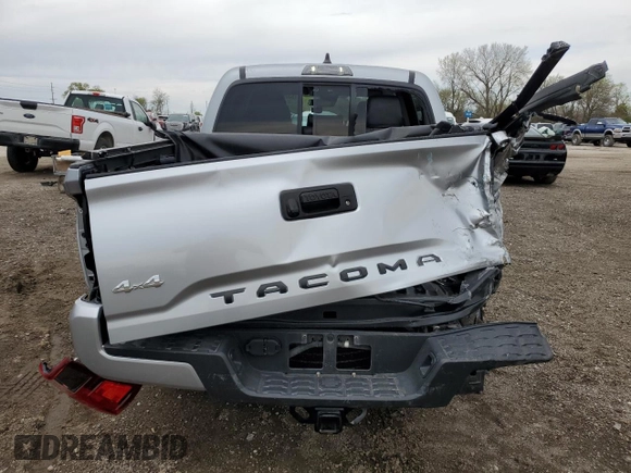 2022 Toyota Tacoma SR with VIN 3TMCZ5AN0NM533089, listed as a Copart auction lot 53757995 with 27,298 mi miles and Salvage title. Bid and sale history available at DreamBid. Image 6.
