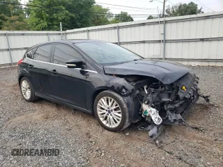 2016 Ford Focus Titanium with VIN 1FADP3N2XGL299598, listed as a Copart auction lot 60832285 with 121,482 mi miles and Salvage title. Bid and sale history available at DreamBid. Image 4.