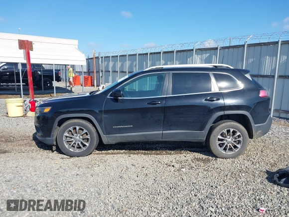 2019 Jeep Cherokee Latitude Plus with VIN 1C4PJMLBXKD229927, listed as a IAAI auction lot 42238552 with 90,984 mi miles and . Bid and sale history available at DreamBid. Image 14.