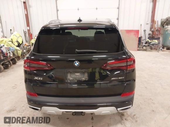 2023 BMW X5 xDrive40i with VIN 5UXCR6C08P9R88991, listed as a IAAI auction lot 41965881 with 33,136 mi miles. Bid and sale history available at carsss.com. Image 16.