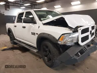 2014 Ram 1500 Express z VIN 1C6RR7KT8ES411730, wystawiony jako IAAI lot #42532217 z przebiegiem 173 386 mil mil oraz . Historia ofert i sprzedaży dostępna na DreamBid. Obrazek 1.
