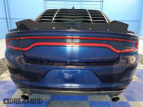 2017 Dodge Charger R/T with VIN 2C3CDXCT4HH563659, listed as a Copart auction lot 58068765 with 109,046 mi miles and Clean title. Bid and sale history available at DreamBid. Image 6.