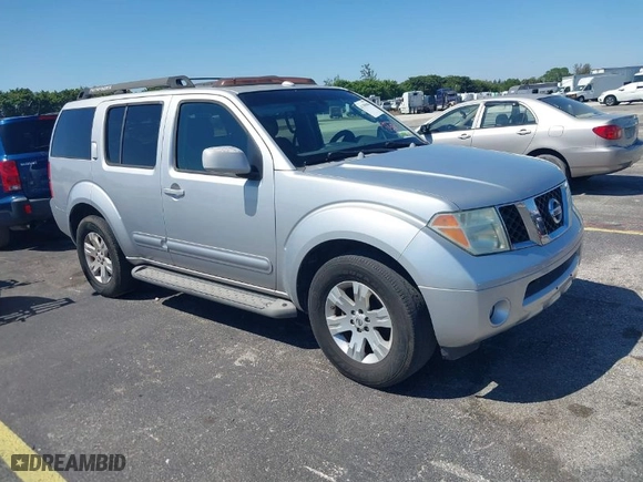 2006 Nissan Pathfinder SE with VIN 5N1AR18W96C655348, listed as a IAAI auction lot 41789686 with 213,238 mi miles. Bid and sale history available at carsss.com. Image 1.