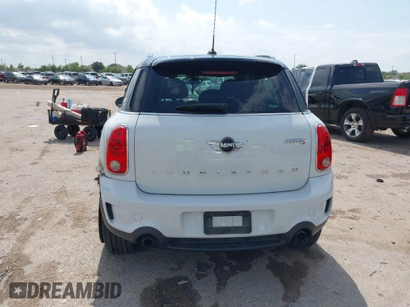 2016 MINI Countryman S with VIN WMWZC3C53GWP53582, listed as a IAAI auction lot 42400636 with Not provided miles and . Bid and sale history available at DreamBid. Image 16.