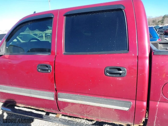 2006 Chevrolet Silverado 1500 LT2 with VIN 2GCEK13T861189215, listed as a IAAI auction lot 41595790 with 257,724 mi miles. Bid and sale history available at carsss.com. Image 14.