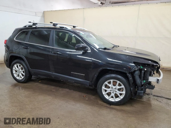 2015 Jeep Cherokee Latitude z VIN 1C4PJMCS3FW546328, wystawiony jako Copart lot #54182485 z przebiegiem 172 530 mil mil oraz Czysty tytuł • Clean title. Historia ofert i sprzedaży dostępna na DreamBid. Obrazek 4.