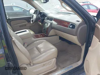 2011 Chevrolet Suburban LTZ with VIN 1GNSKKE39BR303754, listed as a IAAI auction lot 42070374 with 207,824 mi miles and . Bid and sale history available at DreamBid. Image 5.