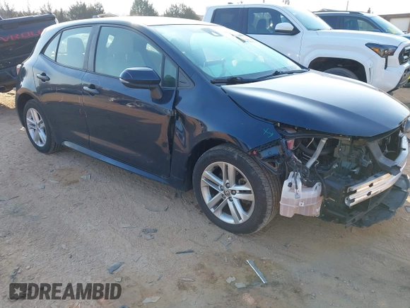 2021 Toyota Corolla Hatchback SE with VIN JTND4MBE9M3114388, listed as a IAAI auction lot 41796303 with 58,656 mi miles. Bid and sale history available at carsss.com. Image 1.