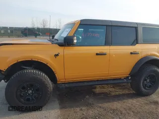 2022 Ford Bronco with VIN 1FMEE5DP8NLB67834, listed as a IAAI auction lot 41772622 with 58,667 mi miles. Bid and sale history available at carsss.com. Image 15.