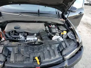 2024 Dodge Hornet R/T z VIN ZACPDFCW1R3A28703, wystawiony jako Copart lot #88434795 z przebiegiem 19 761 mil mil oraz Czysty tytuł • Clean title. Historia ofert i sprzedaży dostępna na DreamBid. Obrazek 14.