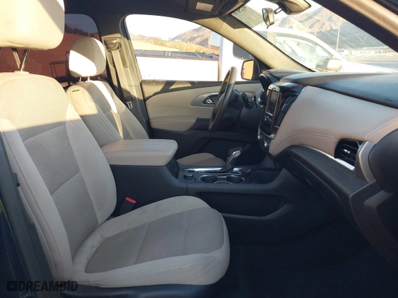 2022 Chevrolet Traverse LS with VIN 1GNERFKWXNJ136631, listed as a IAAI auction lot 41250707 with 65,324 mi miles. Bid and sale history available at carsss.com. Image 5.