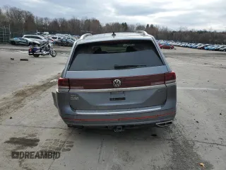 2024 Volkswagen Atlas SEL Premium R-Line with VIN 1V2FR2CAXRC537792, listed as a Copart auction lot 52522895 with 27,211 mi miles and Salvage title. Bid and sale history available at DreamBid. Image 6.